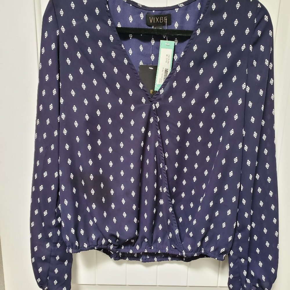 NWT VIXBE STITCHFIX - Tanila Surplice Blouse